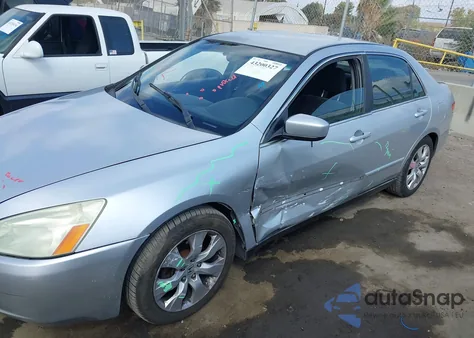 2003 Honda Accord 2.4 Lx из США, поврежденный, VIN 1HGCM56363A117985